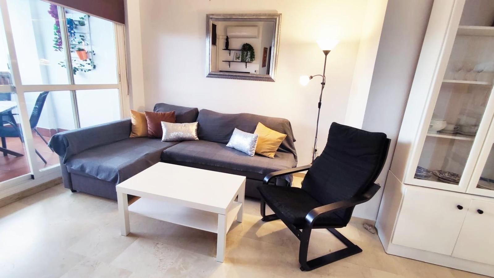 2Bdr Sunny Apartment With Pool And Private Parking In Benalmádena Exterior photo