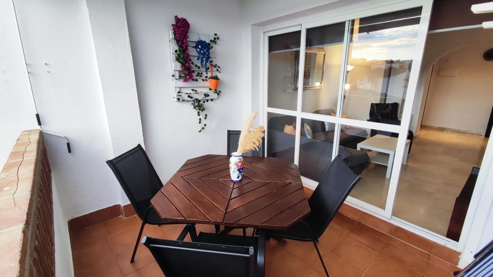 2Bdr Sunny Apartment With Pool And Private Parking In Benalmádena Exterior photo