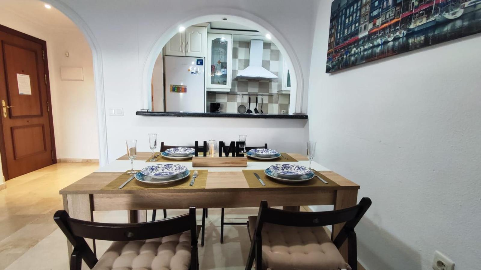 2Bdr Sunny Apartment With Pool And Private Parking In Benalmádena Exterior photo